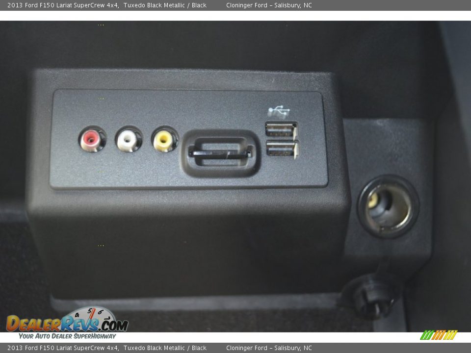 2013 Ford F150 Lariat SuperCrew 4x4 Tuxedo Black Metallic / Black Photo #15