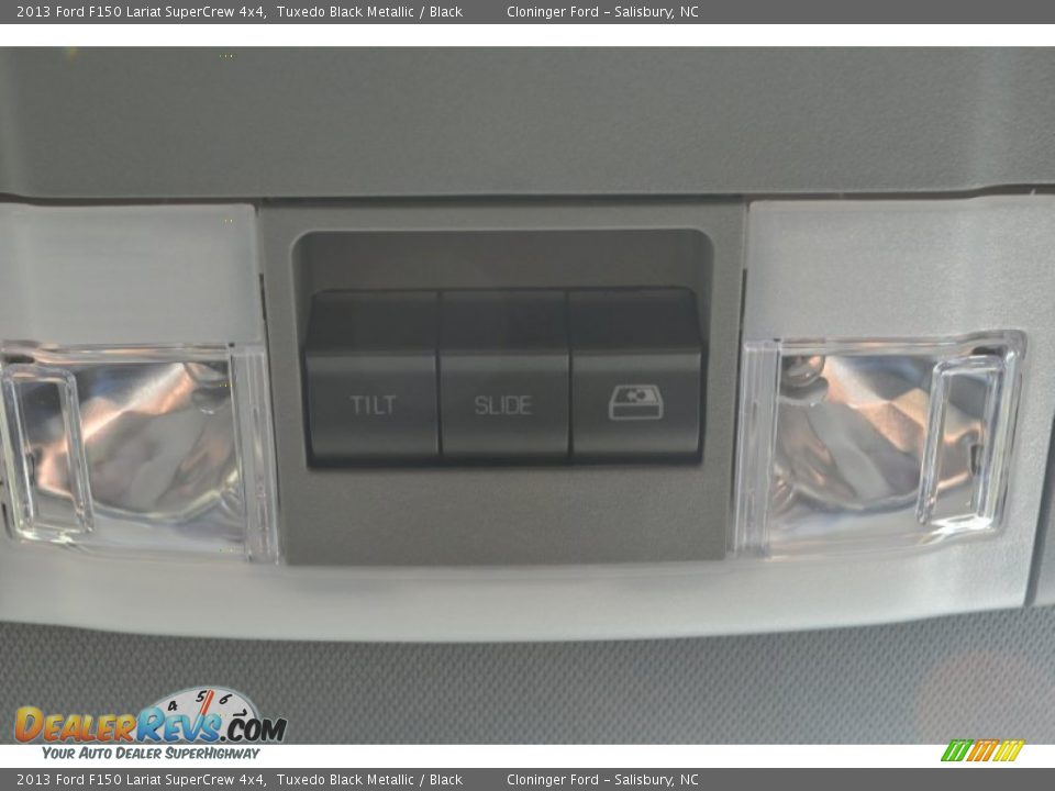 2013 Ford F150 Lariat SuperCrew 4x4 Tuxedo Black Metallic / Black Photo #17