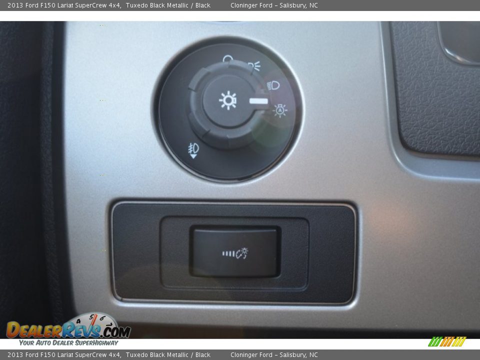 2013 Ford F150 Lariat SuperCrew 4x4 Tuxedo Black Metallic / Black Photo #21