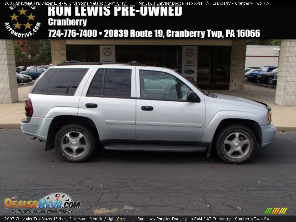 2007 Chevrolet TrailBlazer LS 4x4 Silverstone Metallic / Light Gray Photo #1