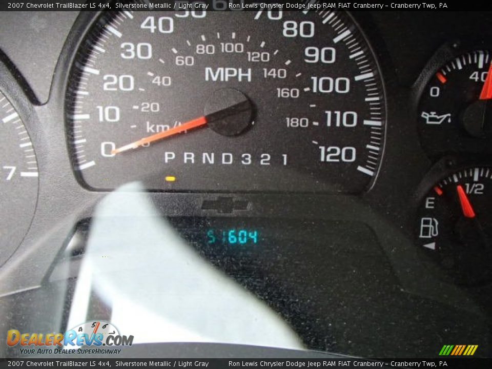2007 Chevrolet TrailBlazer LS 4x4 Silverstone Metallic / Light Gray Photo #19
