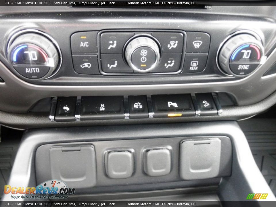 Controls of 2014 GMC Sierra 1500 SLT Crew Cab 4x4 Photo #14