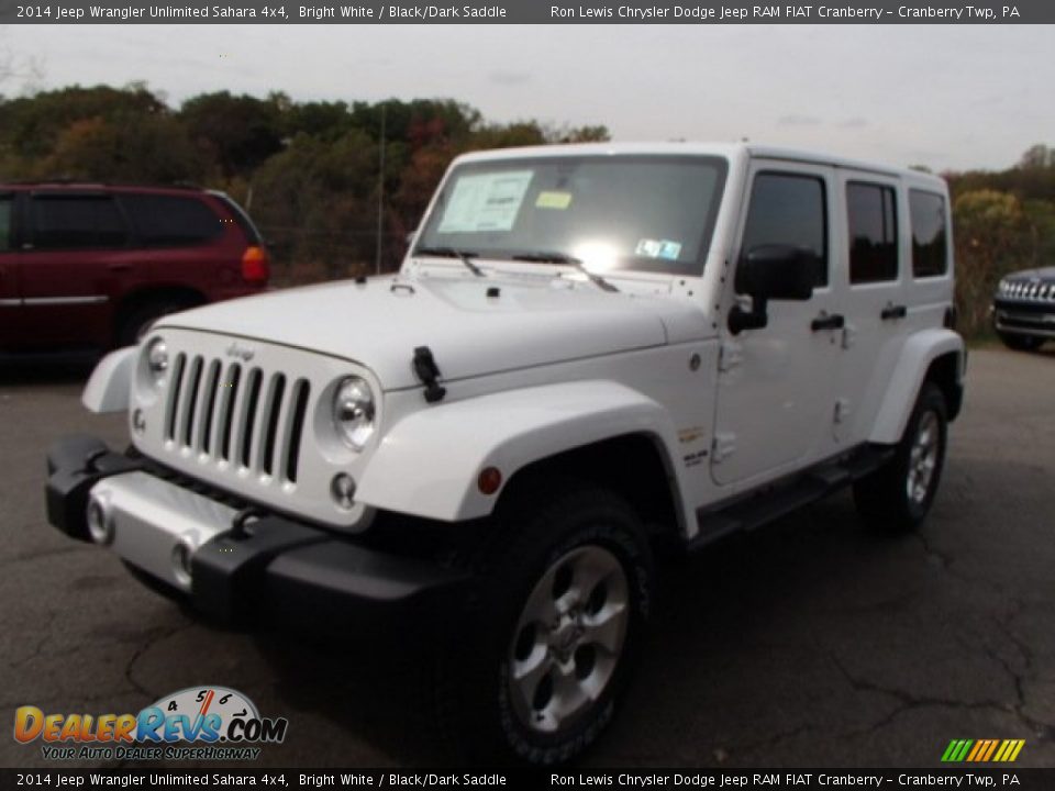 2014 Jeep Wrangler Unlimited Sahara 4x4 Bright White / Black/Dark Saddle Photo #2