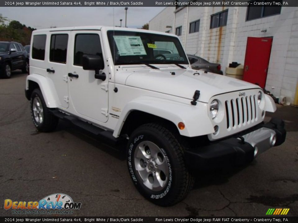 2014 Jeep Wrangler Unlimited Sahara 4x4 Bright White / Black/Dark Saddle Photo #4