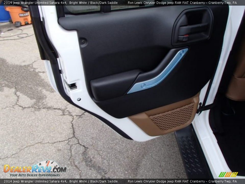2014 Jeep Wrangler Unlimited Sahara 4x4 Bright White / Black/Dark Saddle Photo #13
