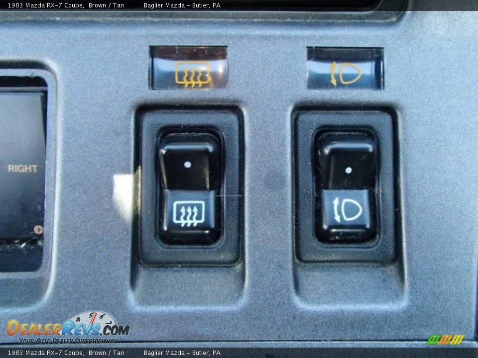 Controls of 1983 Mazda RX-7 Coupe Photo #17