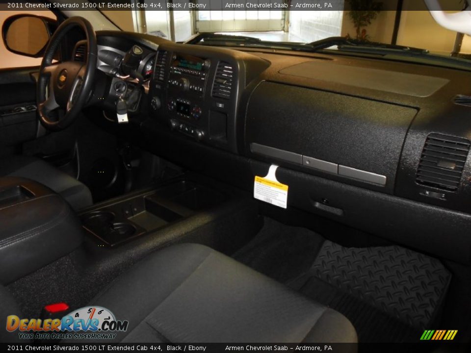 2011 Chevrolet Silverado 1500 LT Extended Cab 4x4 Black / Ebony Photo #12