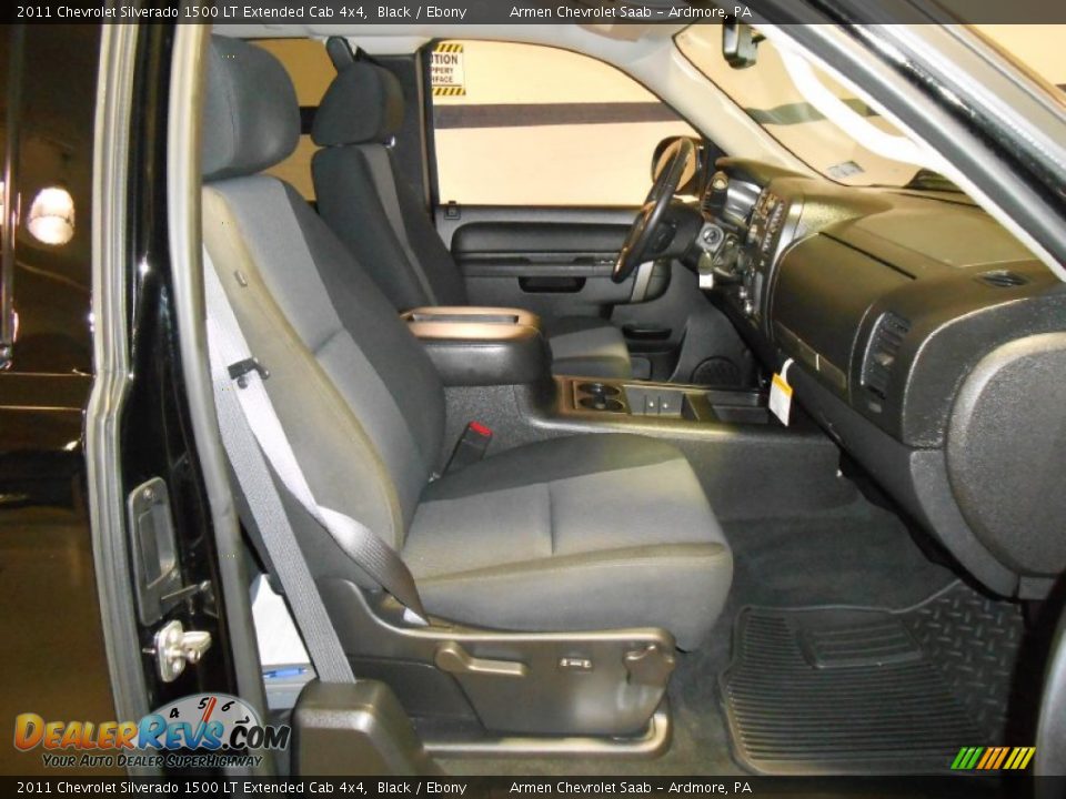 2011 Chevrolet Silverado 1500 LT Extended Cab 4x4 Black / Ebony Photo #13