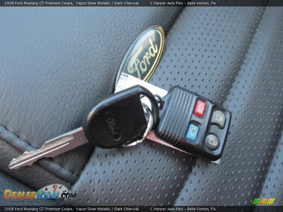 2008 Ford Mustang GT Premium Coupe Vapor Silver Metallic / Dark Charcoal Photo #22