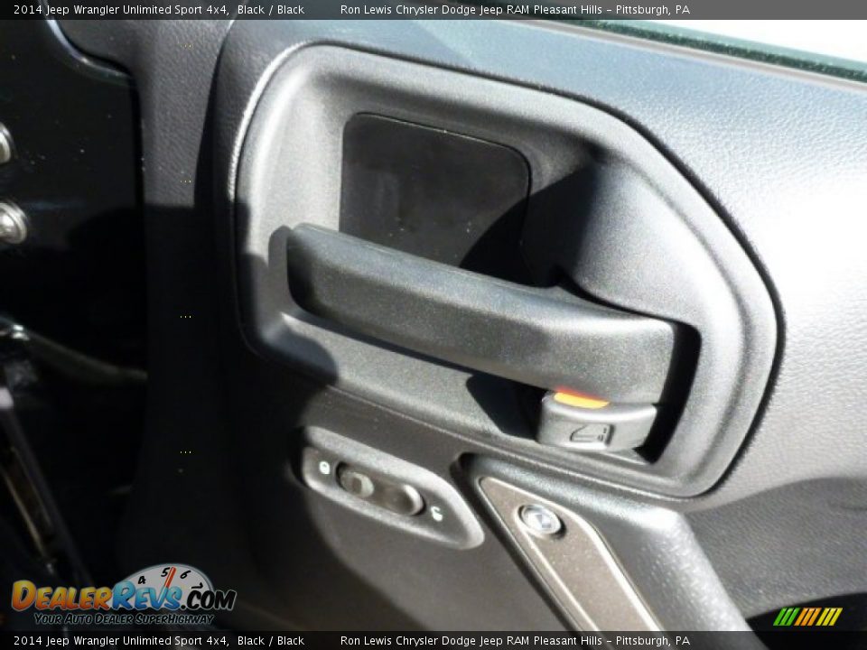 2014 Jeep Wrangler Unlimited Sport 4x4 Black / Black Photo #8