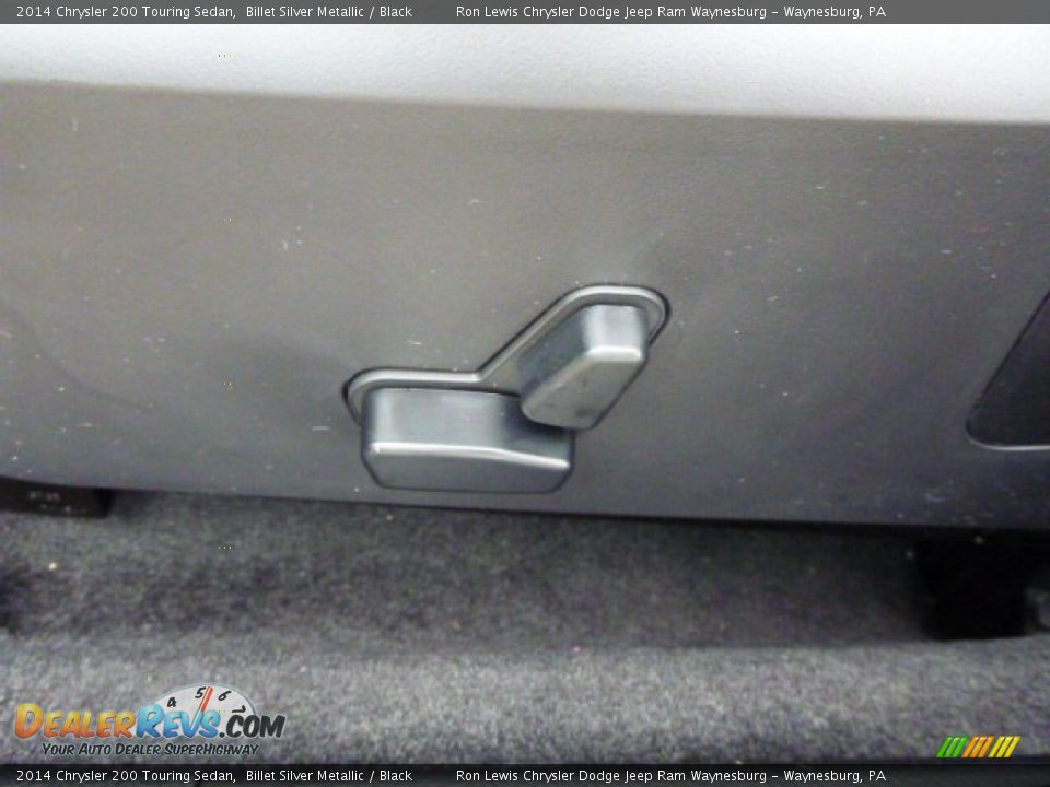 2014 Chrysler 200 Touring Sedan Billet Silver Metallic / Black Photo #15