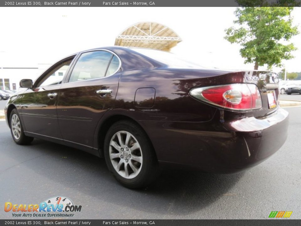 2002 Lexus ES 300 Black Garnet Pearl / Ivory Photo #2