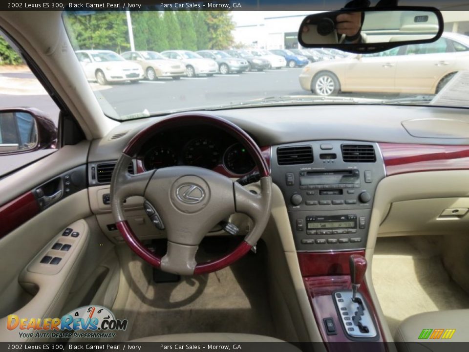 2002 Lexus ES 300 Black Garnet Pearl / Ivory Photo #10