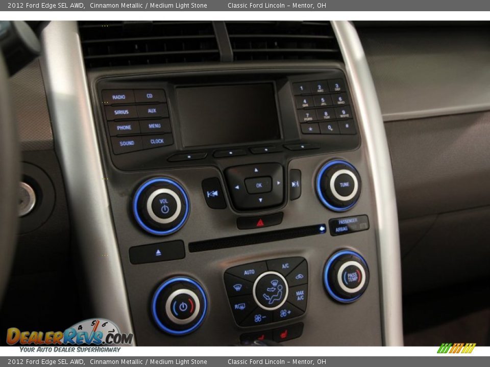 Controls of 2012 Ford Edge SEL AWD Photo #8