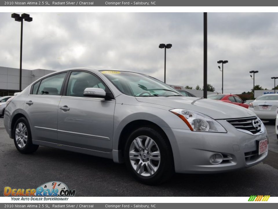 2010 Nissan Altima 2.5 SL Radiant Silver / Charcoal Photo #1