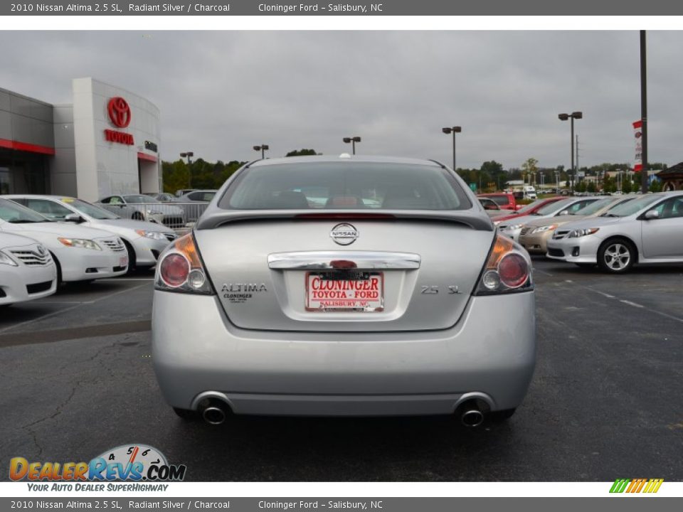 2010 Nissan Altima 2.5 SL Radiant Silver / Charcoal Photo #4