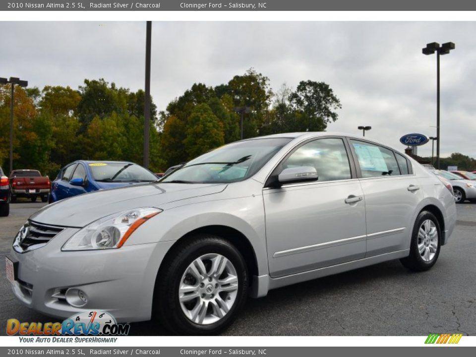 2010 Nissan Altima 2.5 SL Radiant Silver / Charcoal Photo #6