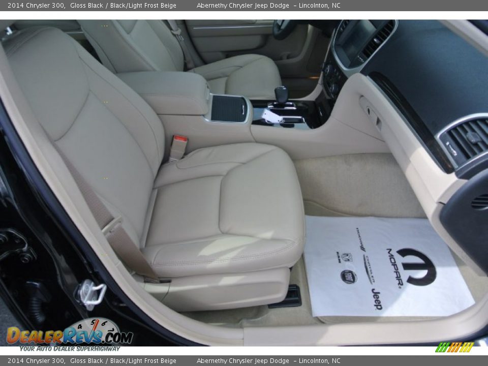 2014 Chrysler 300 Gloss Black / Black/Light Frost Beige Photo #17
