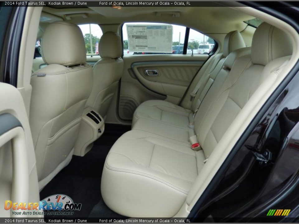 Rear Seat of 2014 Ford Taurus SEL Photo #7