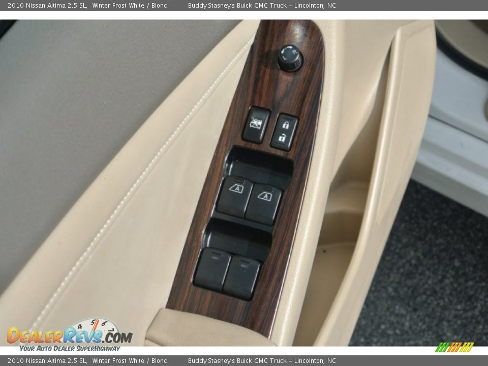 2010 Nissan Altima 2.5 SL Winter Frost White / Blond Photo #11