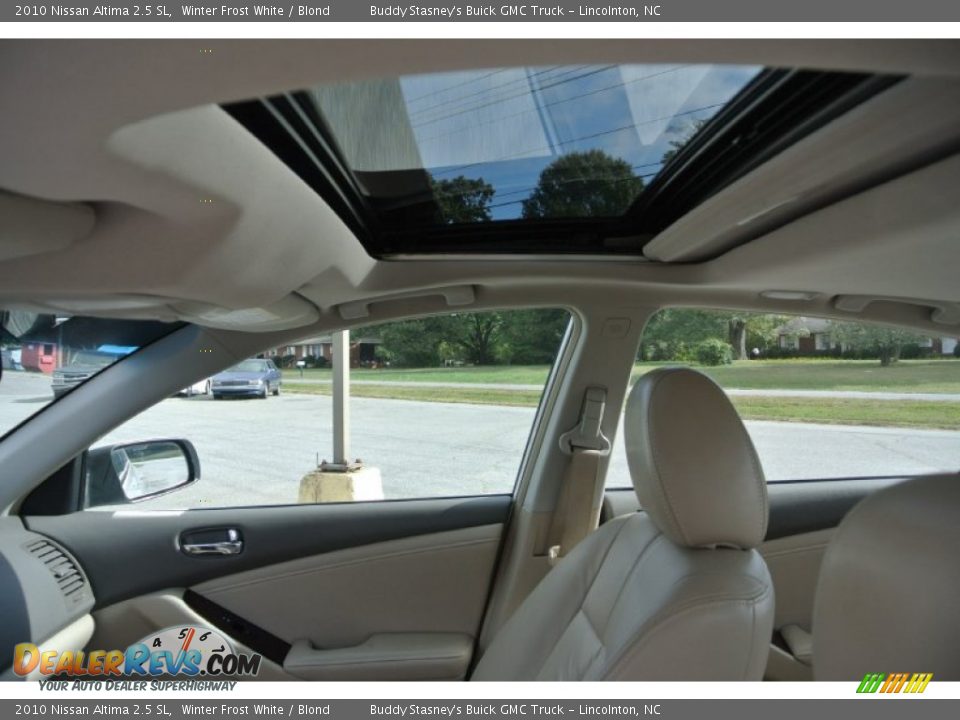 2010 Nissan Altima 2.5 SL Winter Frost White / Blond Photo #12