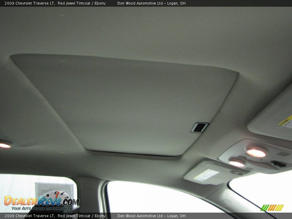 2009 Chevrolet Traverse LT Red Jewel Tintcoat / Ebony Photo #26