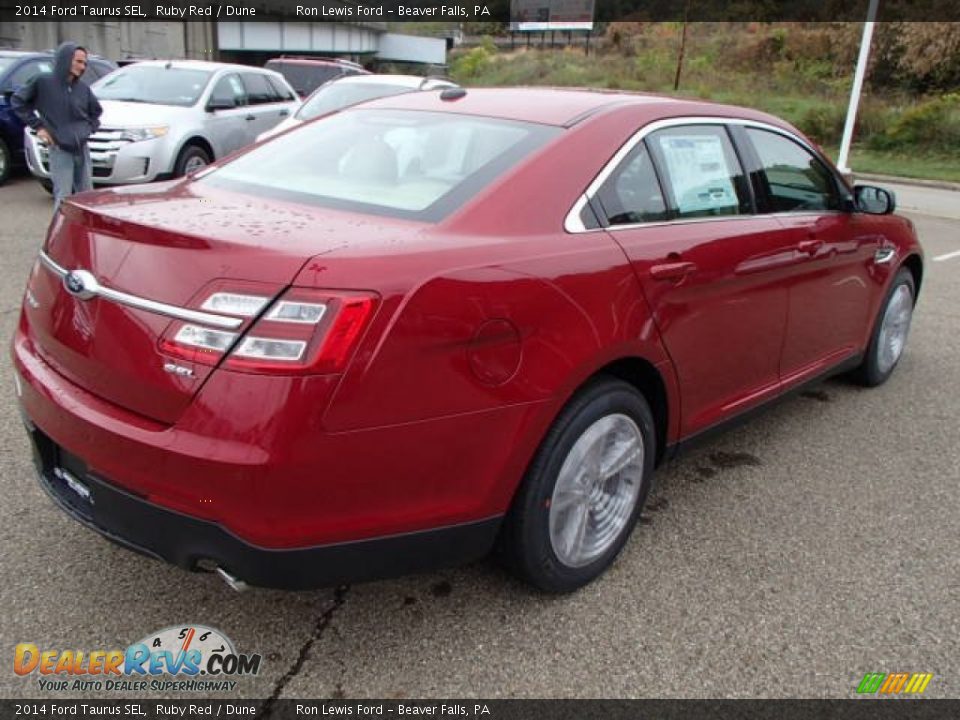 2014 Ford Taurus SEL Ruby Red / Dune Photo #8