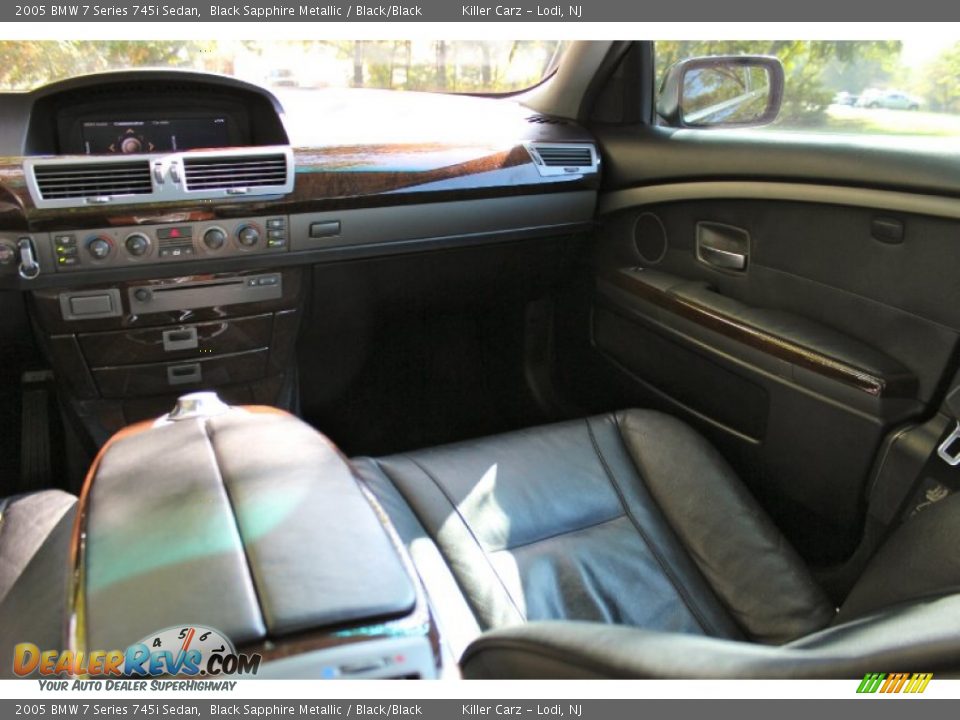 2005 BMW 7 Series 745i Sedan Black Sapphire Metallic / Black/Black Photo #32