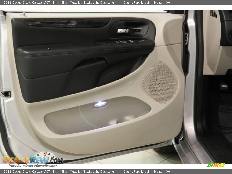 2012 Dodge Grand Caravan SXT Bright Silver Metallic / Black/Light Graystone Photo #5