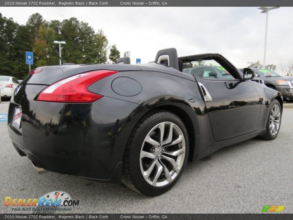 2010 Nissan 370Z Roadster Magnetic Black / Black Cloth Photo #5