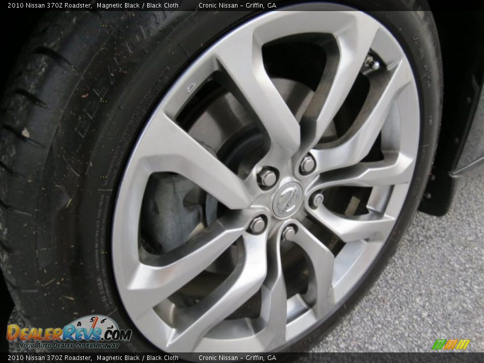 2010 Nissan 370Z Roadster Magnetic Black / Black Cloth Photo #9