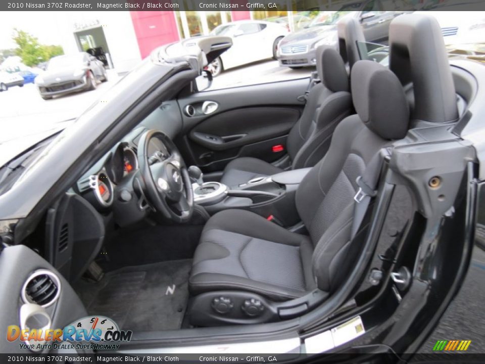 2010 Nissan 370Z Roadster Magnetic Black / Black Cloth Photo #10