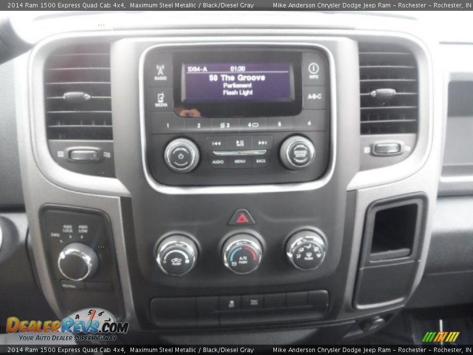 2014 Ram 1500 Express Quad Cab 4x4 Maximum Steel Metallic / Black/Diesel Gray Photo #13