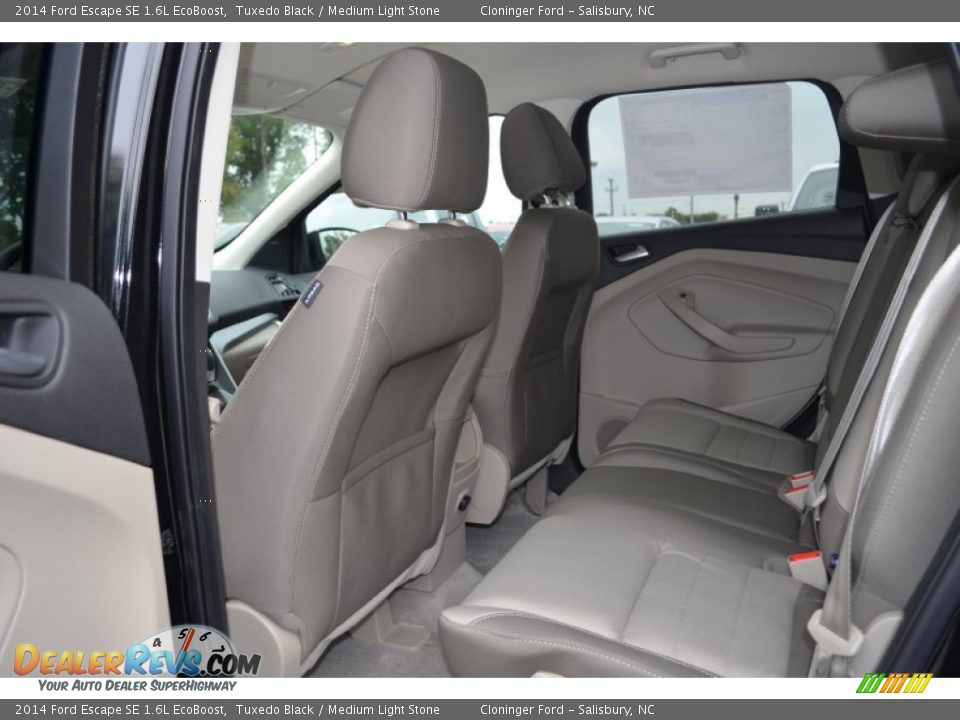2014 Ford Escape SE 1.6L EcoBoost Tuxedo Black / Medium Light Stone Photo #7