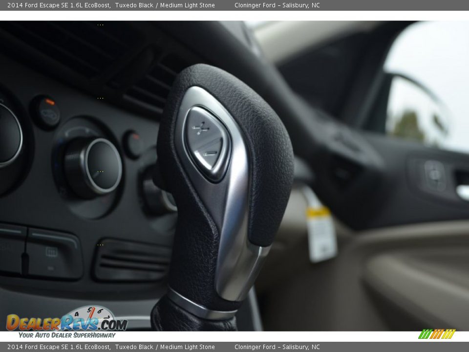 2014 Ford Escape SE 1.6L EcoBoost Tuxedo Black / Medium Light Stone Photo #13