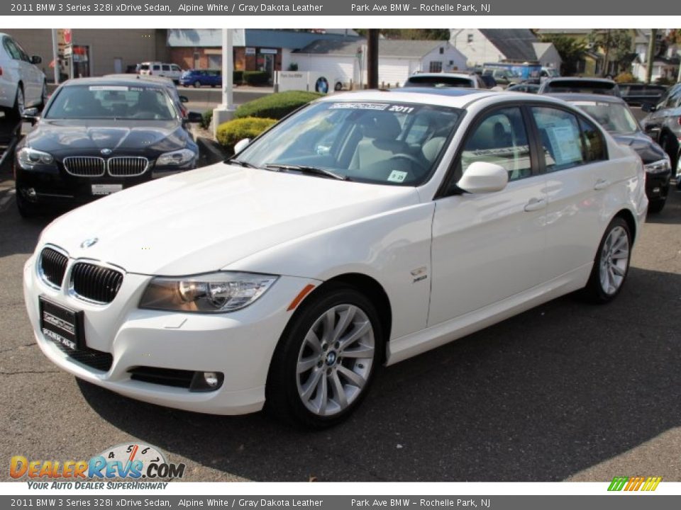 2011 BMW 3 Series 328i xDrive Sedan Alpine White / Gray Dakota Leather Photo #7