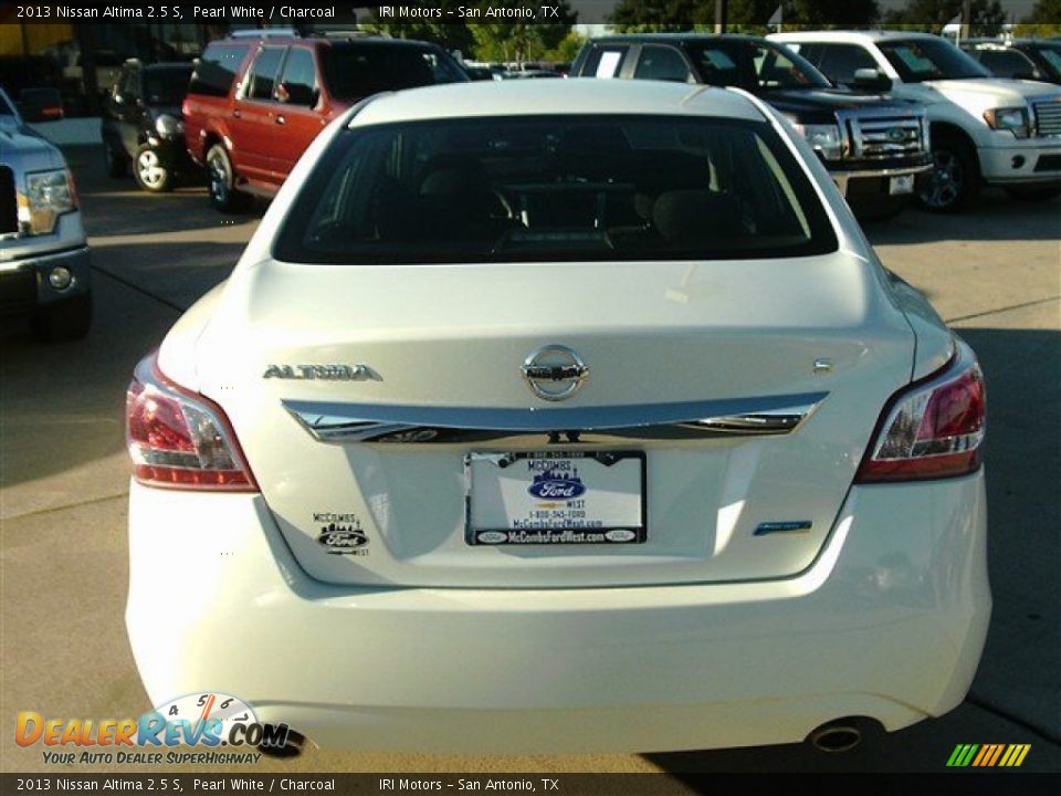 2013 Nissan Altima 2.5 S Pearl White / Charcoal Photo #4