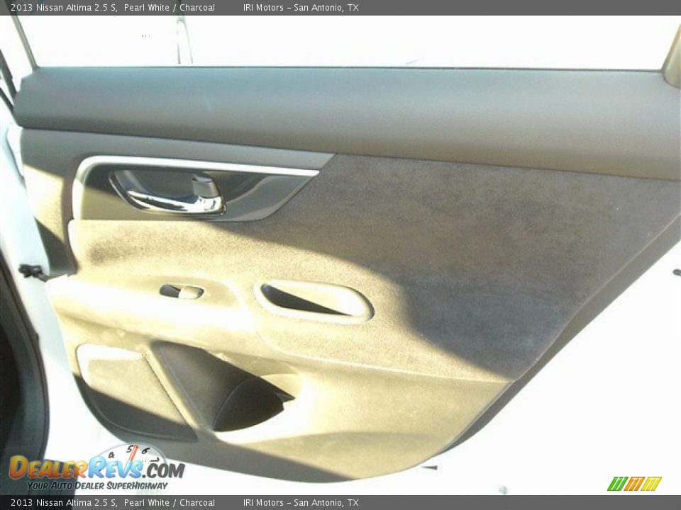 2013 Nissan Altima 2.5 S Pearl White / Charcoal Photo #8