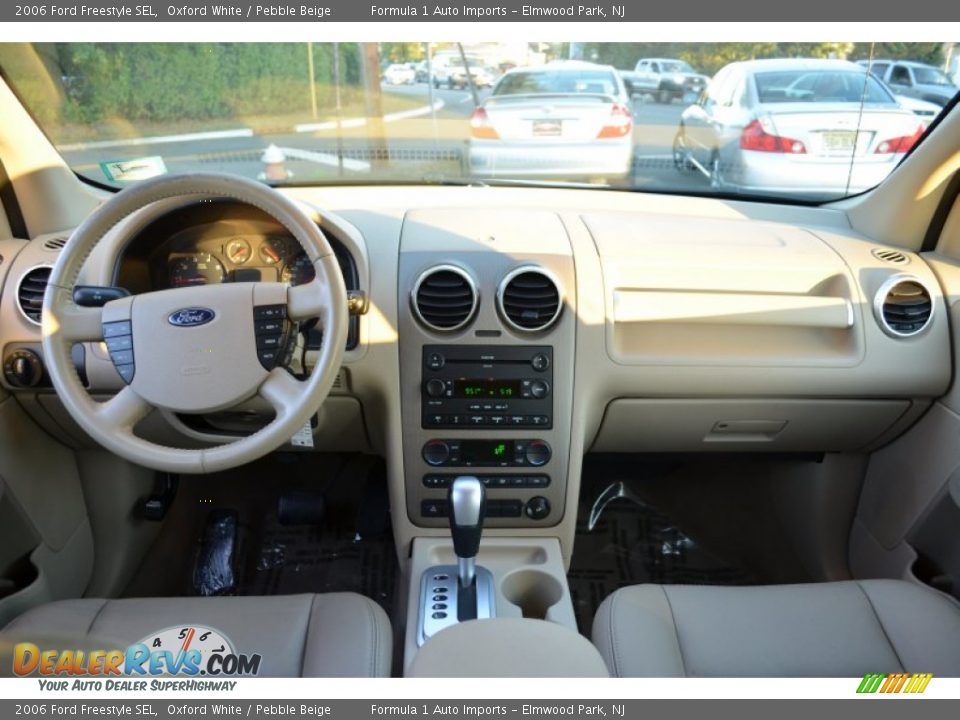 2006 Ford Freestyle SEL Oxford White / Pebble Beige Photo #8