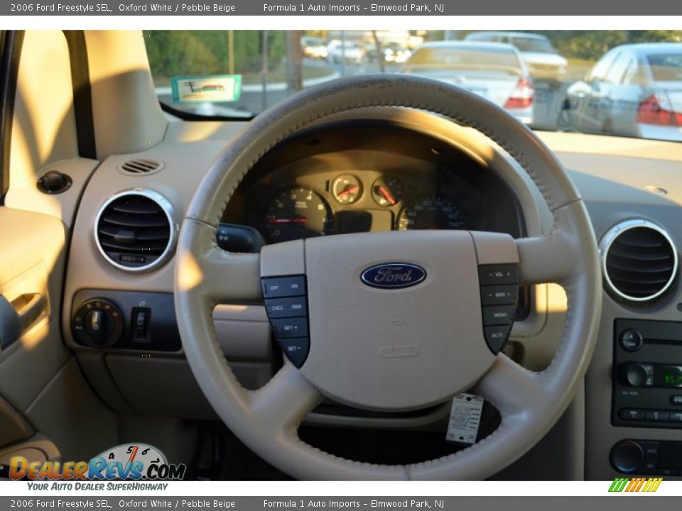 2006 Ford Freestyle SEL Oxford White / Pebble Beige Photo #9