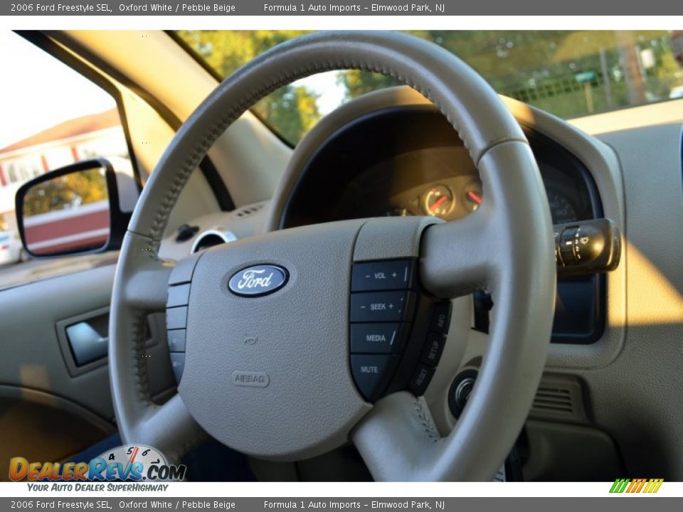 2006 Ford Freestyle SEL Oxford White / Pebble Beige Photo #10