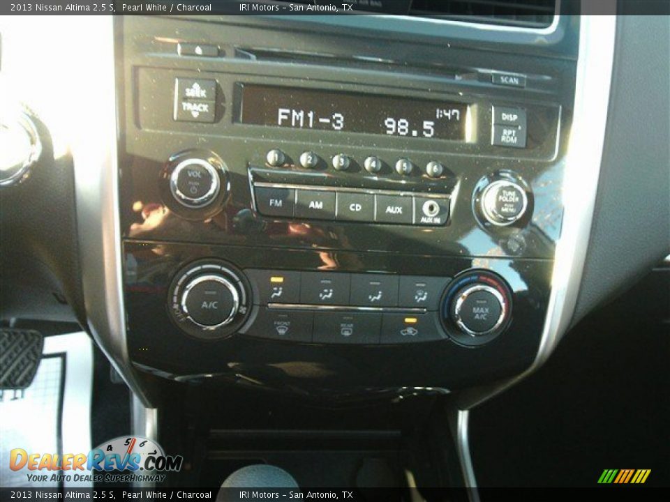 2013 Nissan Altima 2.5 S Pearl White / Charcoal Photo #17