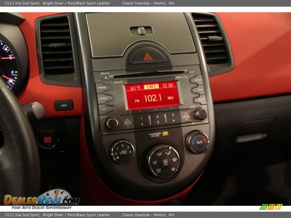 2011 Kia Soul Sport Bright Silver / Red/Black Sport Leather Photo #12