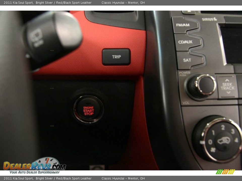 2011 Kia Soul Sport Bright Silver / Red/Black Sport Leather Photo #13