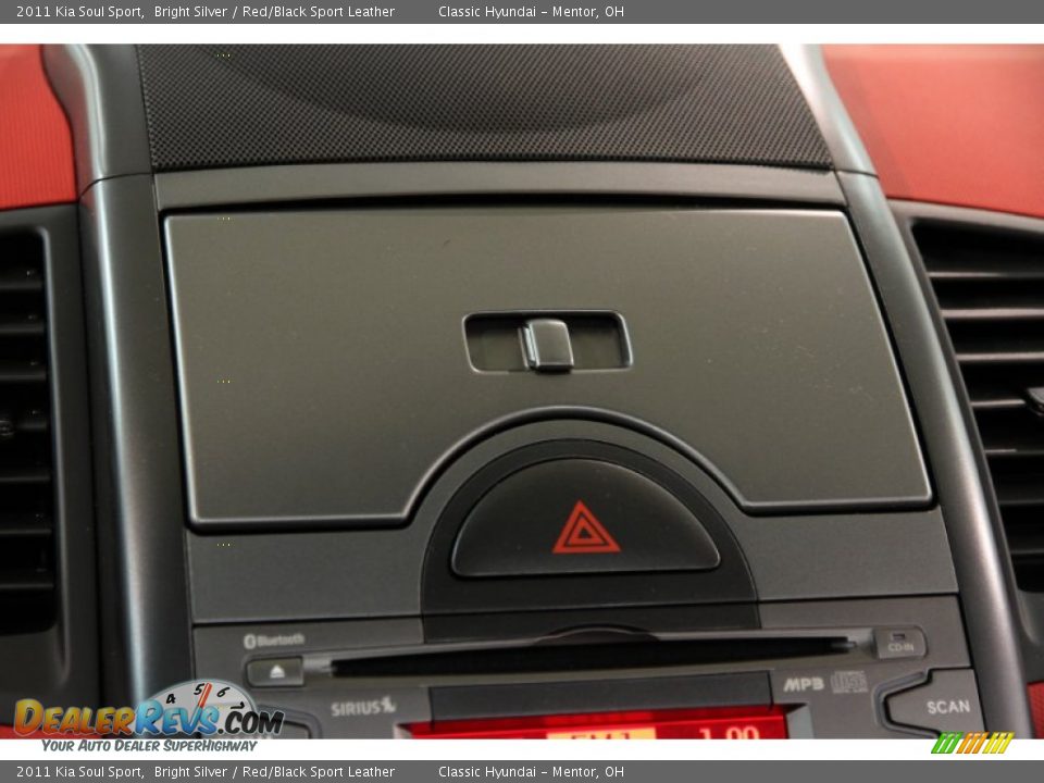 2011 Kia Soul Sport Bright Silver / Red/Black Sport Leather Photo #14