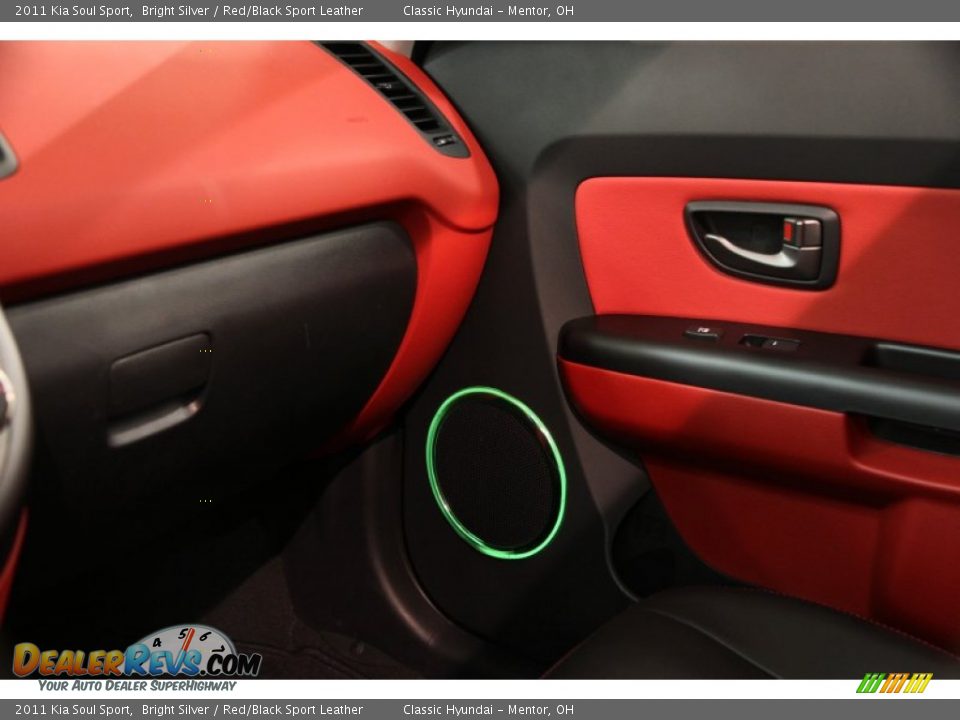 2011 Kia Soul Sport Bright Silver / Red/Black Sport Leather Photo #21