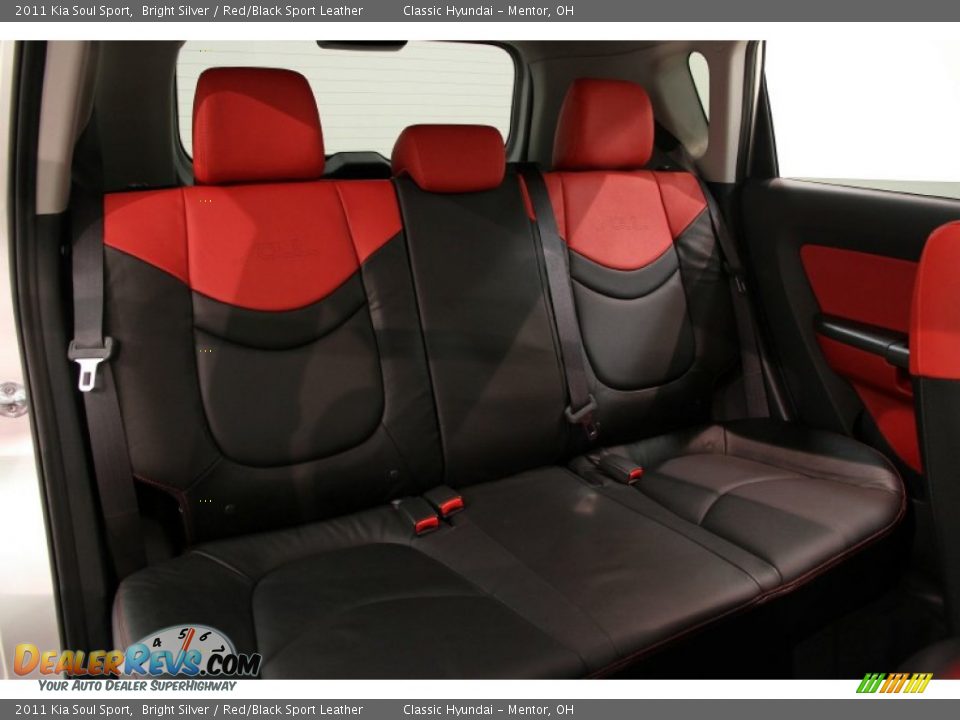 2011 Kia Soul Sport Bright Silver / Red/Black Sport Leather Photo #27