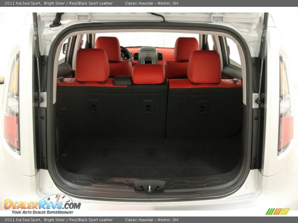2011 Kia Soul Sport Bright Silver / Red/Black Sport Leather Photo #33