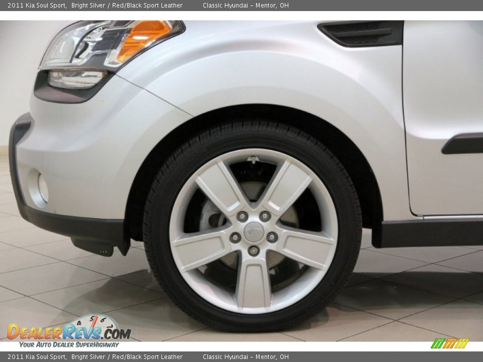 2011 Kia Soul Sport Bright Silver / Red/Black Sport Leather Photo #35