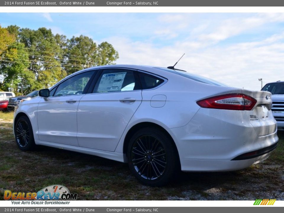 2014 Ford Fusion SE EcoBoost Oxford White / Dune Photo #19